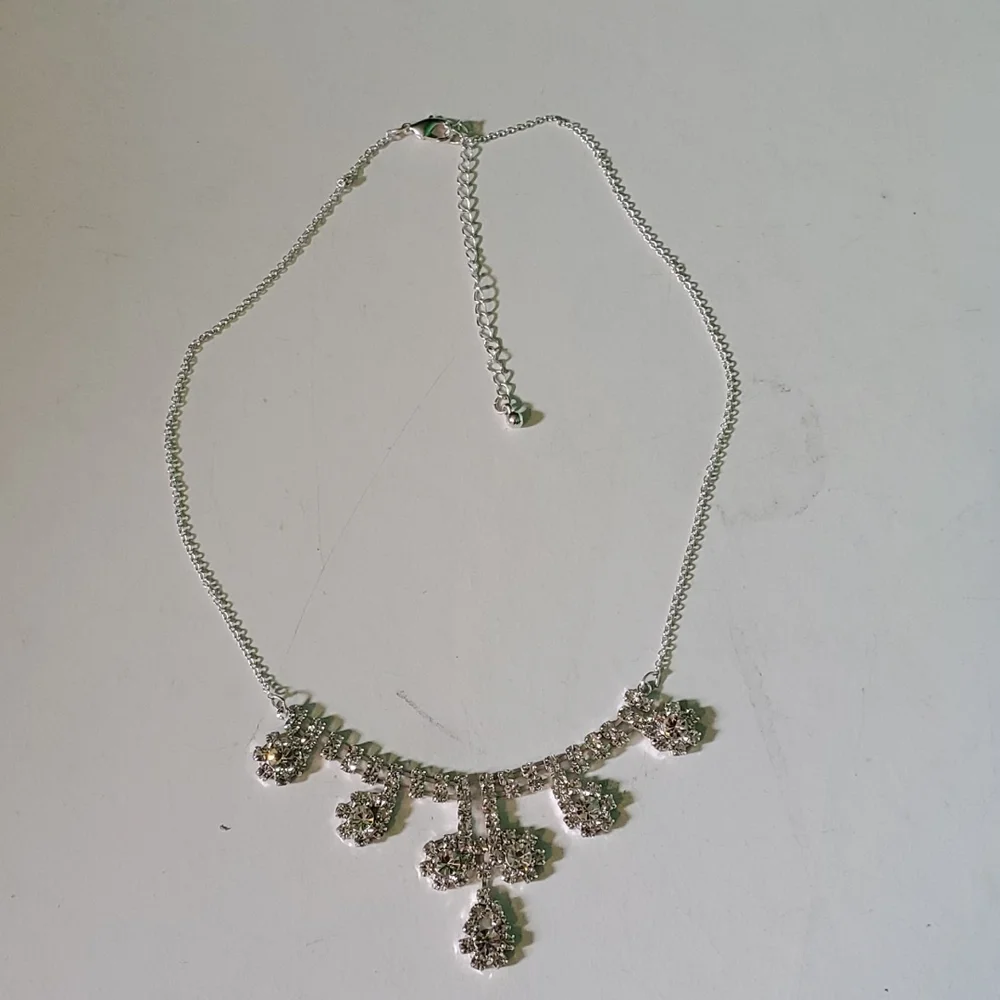 Fashion rhinestone necklace with delicate thin chain and lobster claw cl…